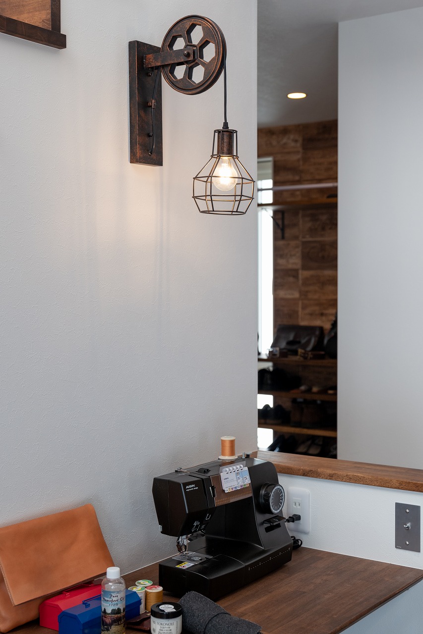 ボトル・革・ビンテージ感のある家