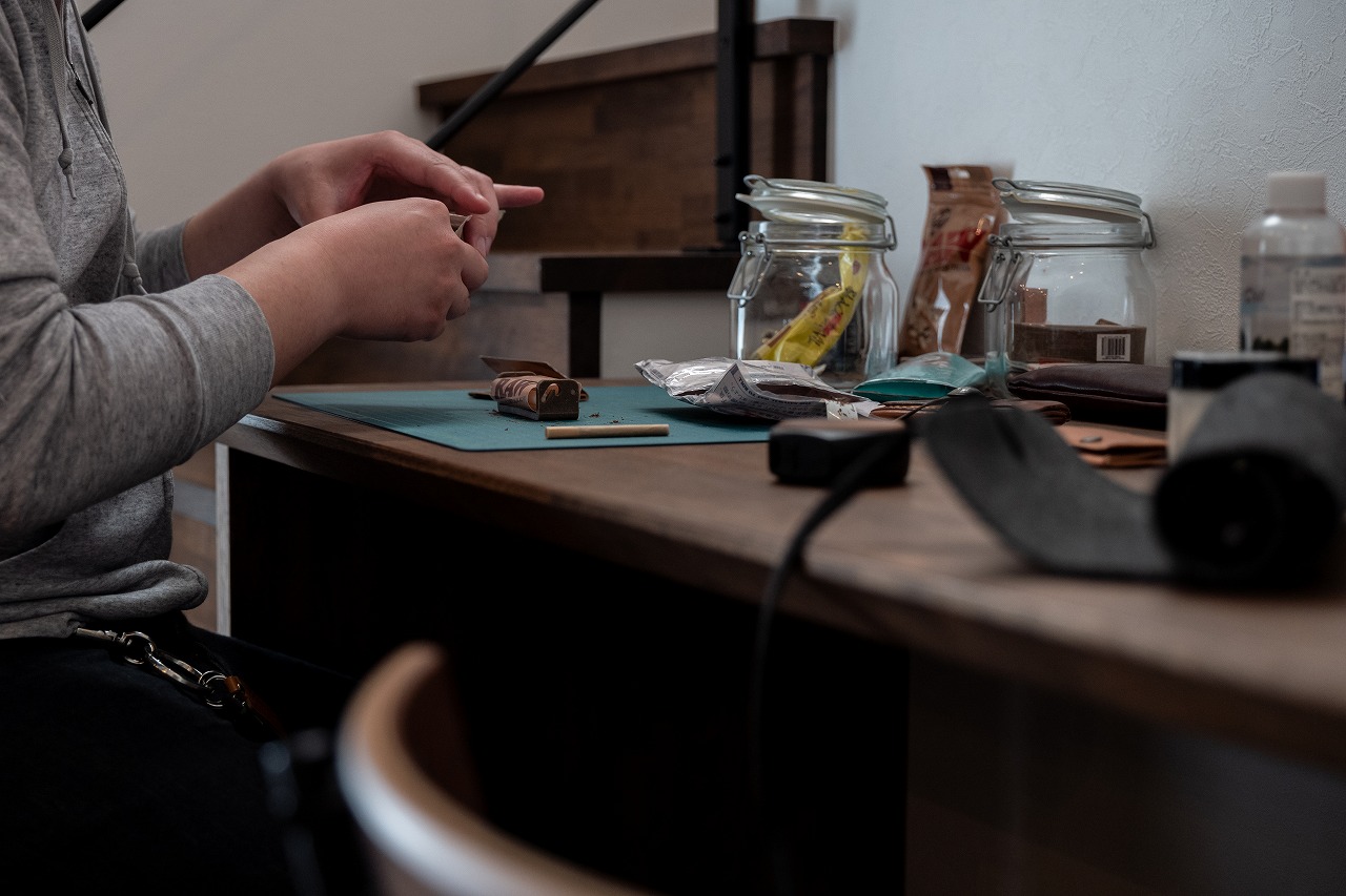 ボトル・革・ビンテージ感のある家